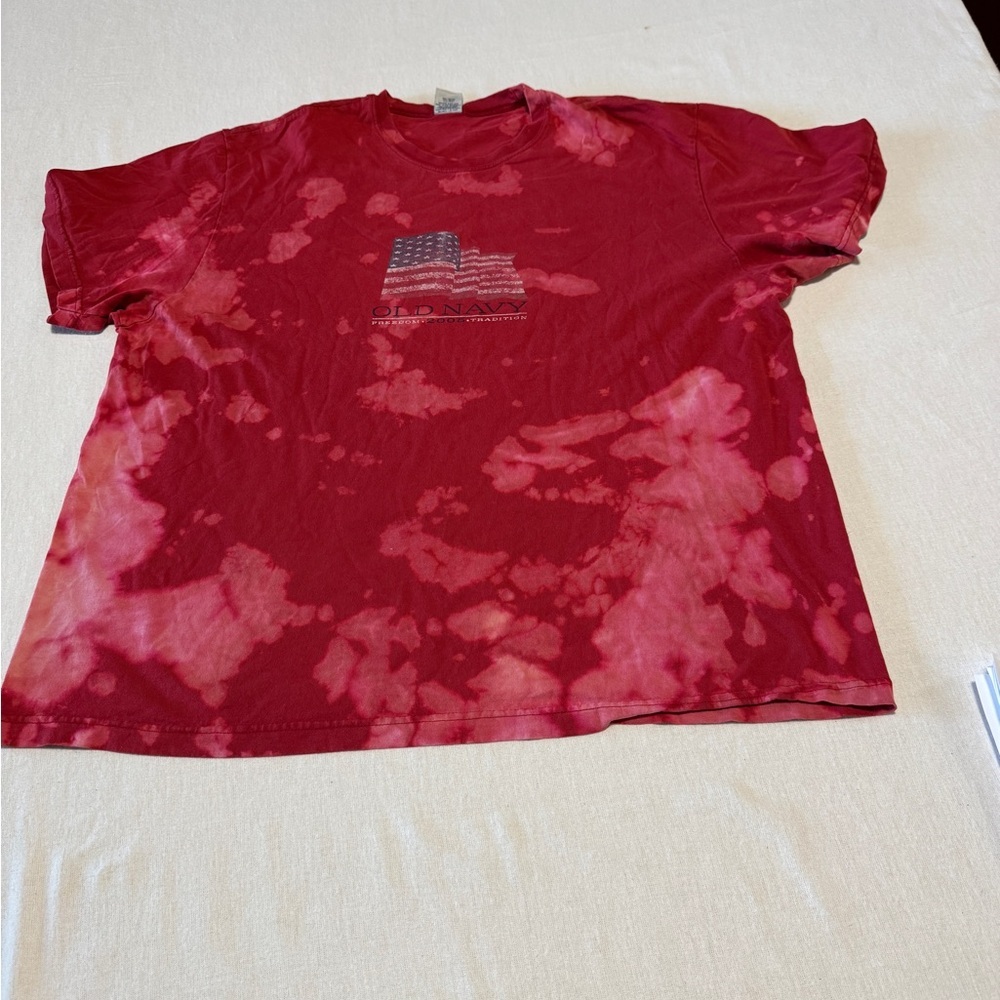 Old Navy Red Tie-Dye Men's T-Shirt‎
